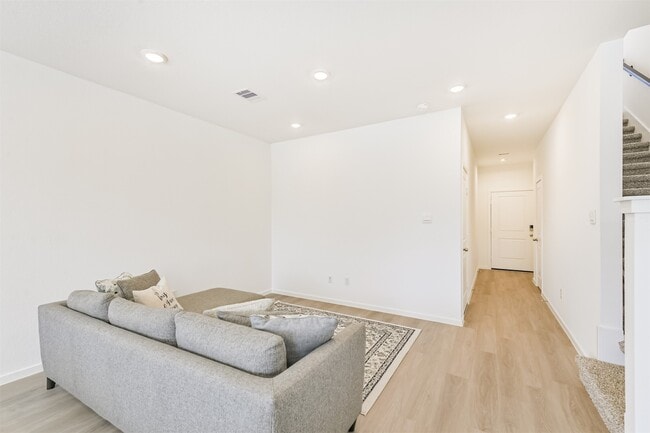 Building Photo - 819 Sweet Jubilee Ln