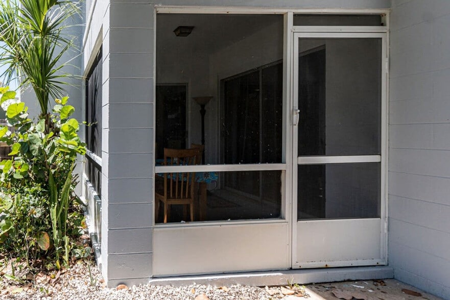 Building Photo - 141 California Ave