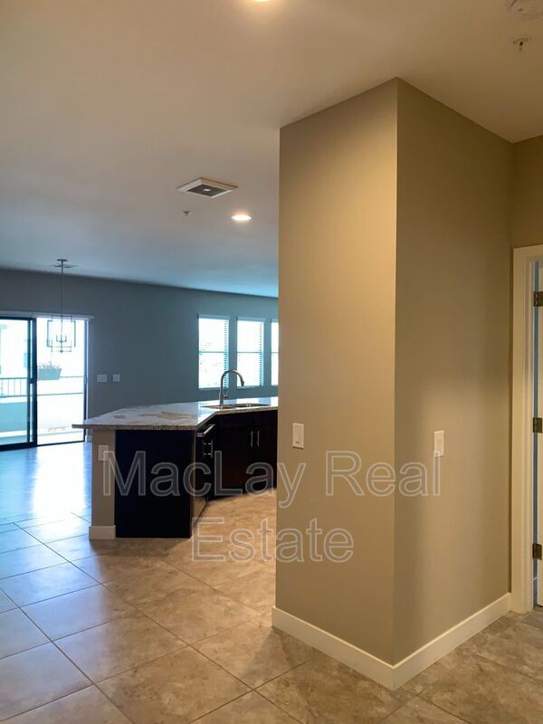 Building Photo - 2511 W Queen Creek Rd