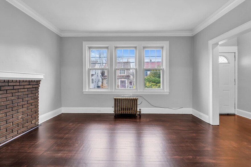 Building Photo - 181 Jacoby Street