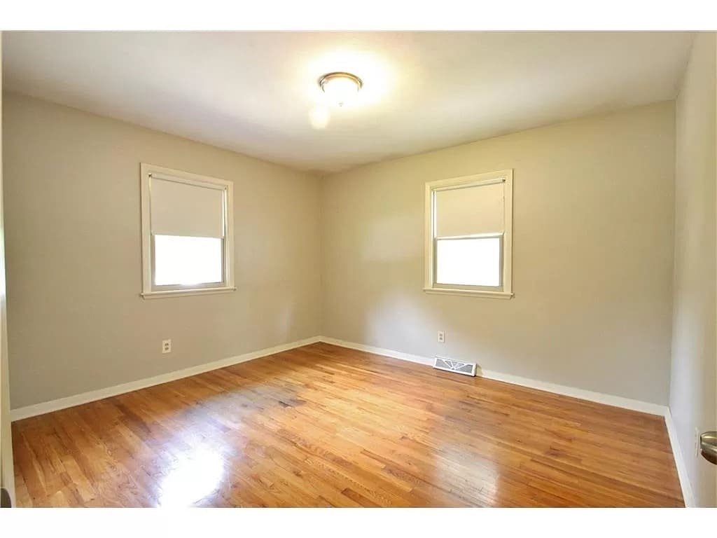 Building Photo - 3901 SW 7th St