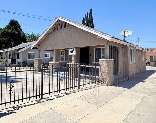 Building Photo - 1360 Poplar St
