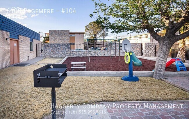 Building Photo - East El Paso Gated Refrig A/C 2bed Townhom...