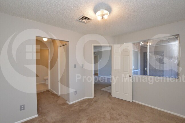 Building Photo - 4820 N 89th Ave