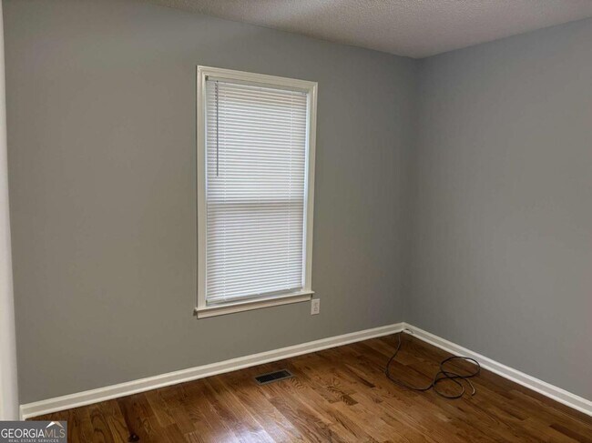 Building Photo - 5045 Bayberry Ct