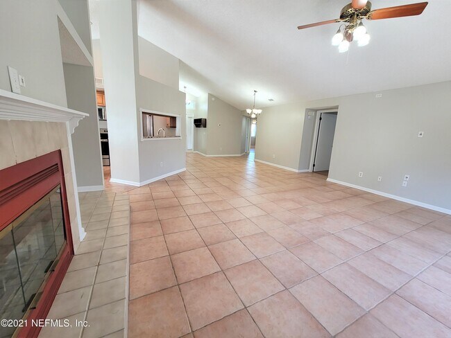 Building Photo - 8379 Chason Rd W