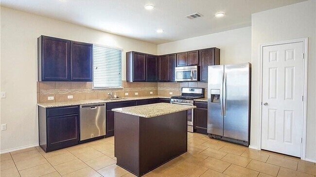 Building Photo - 7200 Longford Trail