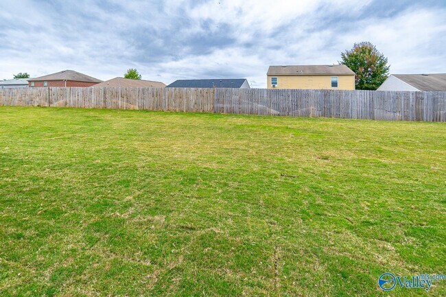 Building Photo - 231 Murphy Ln