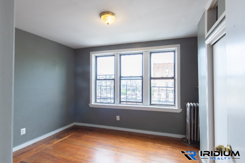 Building Photo - 354 Bergen Ave