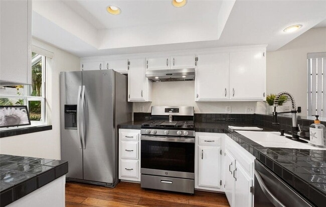 Building Photo - 221 Oahu Way