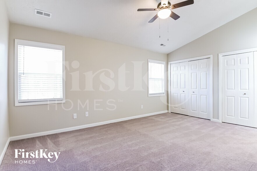 Building Photo - 1347 Brompton Ln