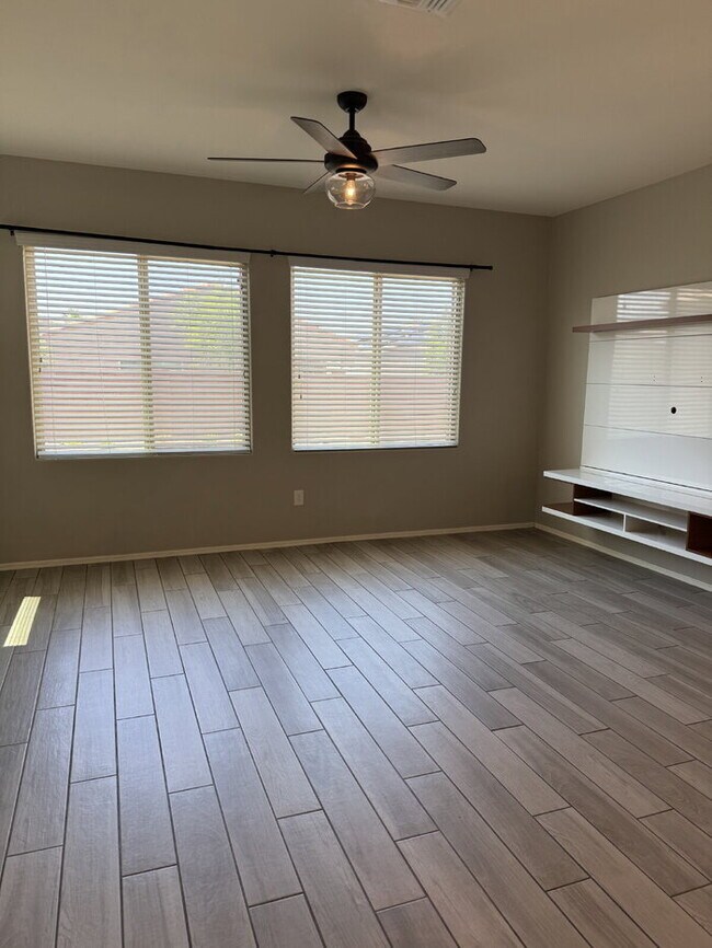 Building Photo - Madera Highlands Community.