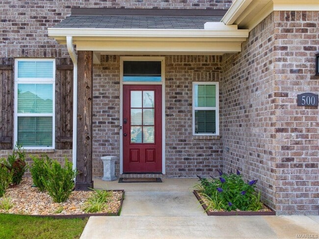 Building Photo - 500 Lismore Pl