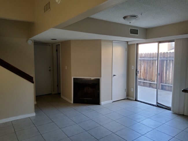 Building Photo - 7909 S Laurelglen Blvd