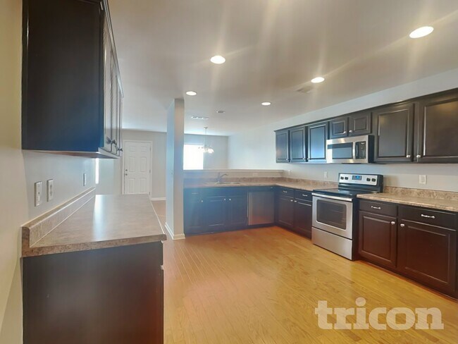 Building Photo - 1031 Fulman Rd