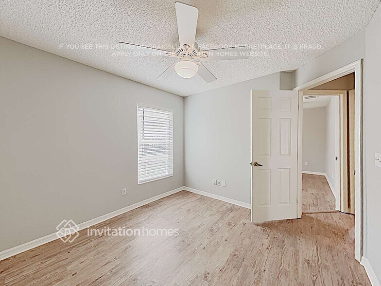 Building Photo - 322 Lexingdale Dr