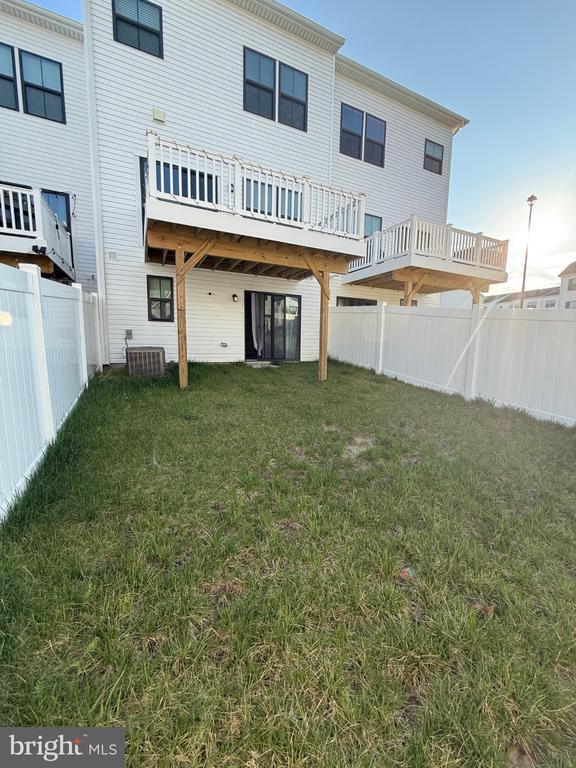Building Photo - 3 Cinnamon Ln