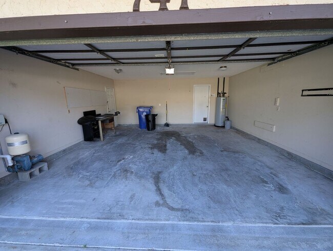 Building Photo - Charming 3 bed, 2 bath St. Augustine Shore...