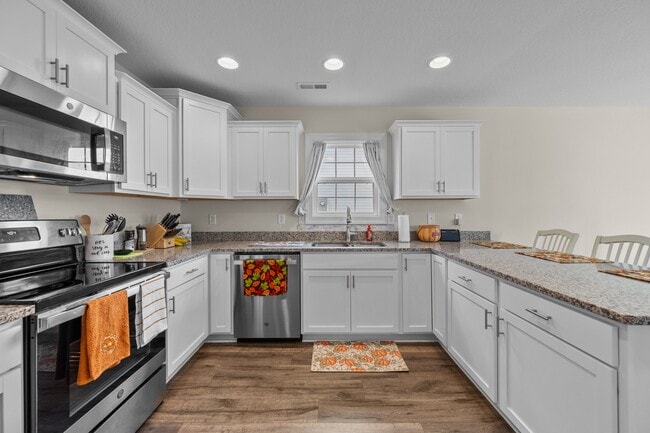 Building Photo - 517 Indigo Johnston Dr