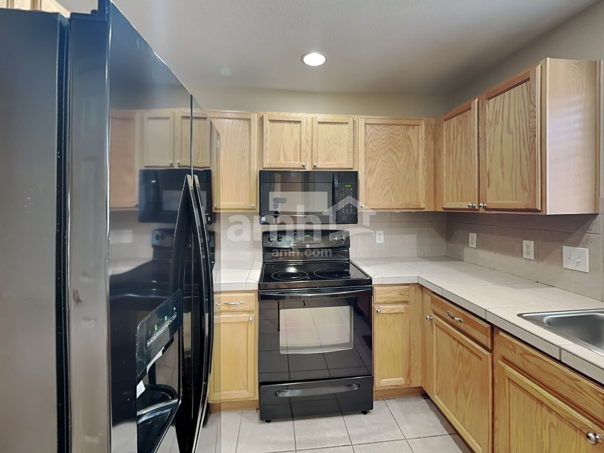 Building Photo - 1473 Bergen Rock St