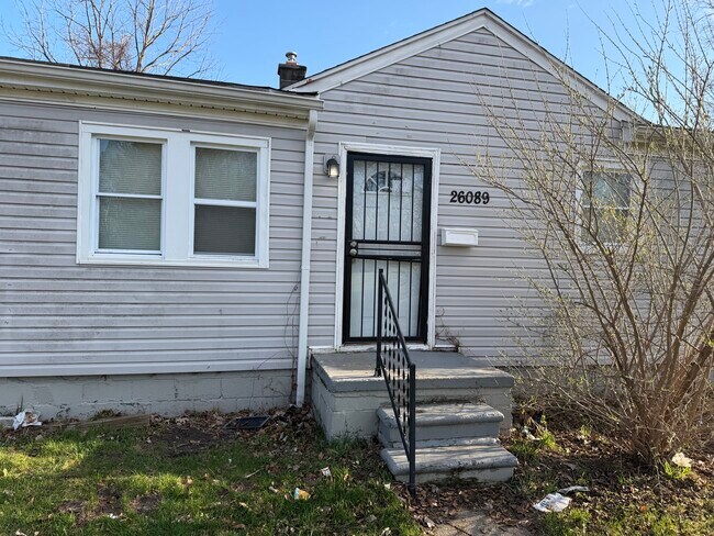 Building Photo - 26089 Lehigh St