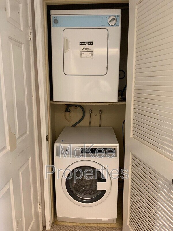 Building Photo - 5645 Friars Rd