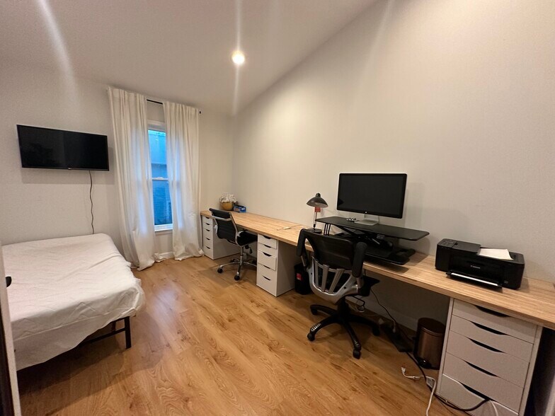 Building Photo - 14619 Winterfield Dr