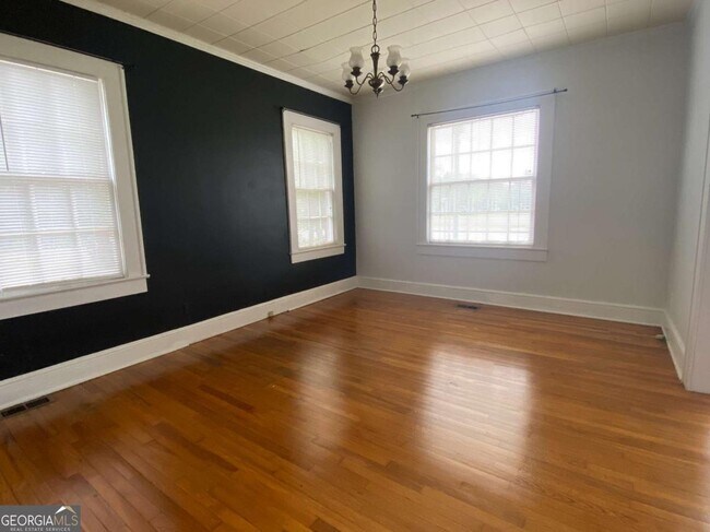 Building Photo - 44 W Howell St