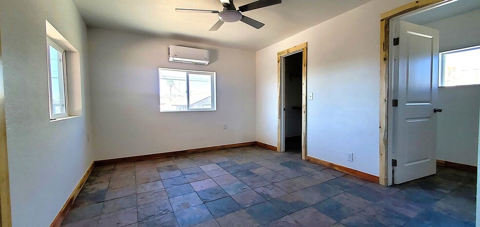 Master Bedroom - 621 W Solana Ave