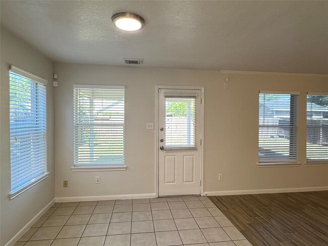 Building Photo - 5819 Laramie River Ct