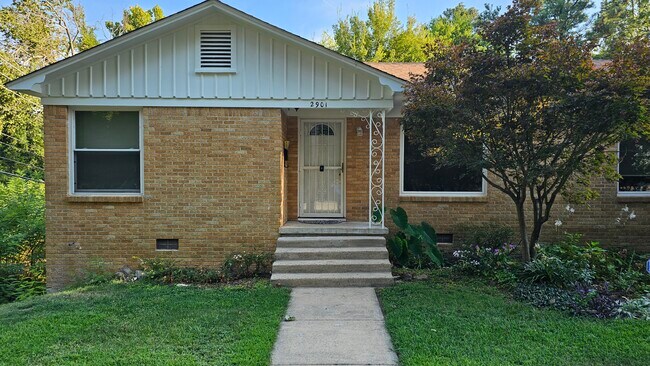 Building Photo - 2901 Lee Ave