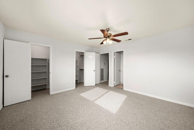Building Photo - 6653 Wanda Ln