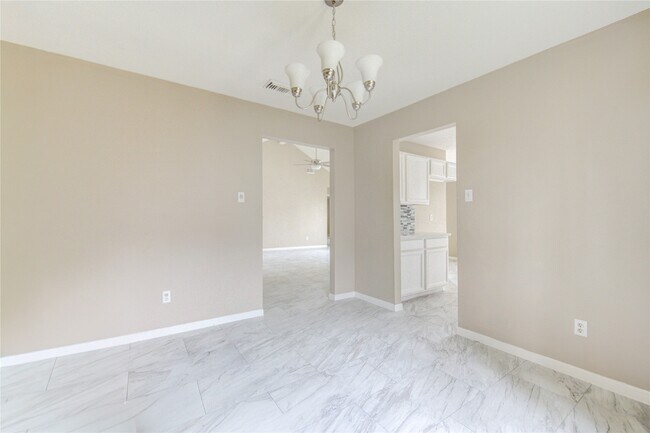 Building Photo - 1411 Township Ct