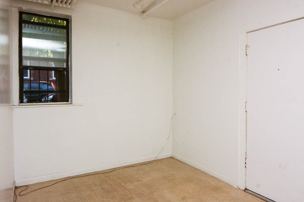 Building Photo - 1530 N Kedzie Ave