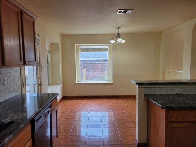 Building Photo - 312 Sweet Leaf Ln