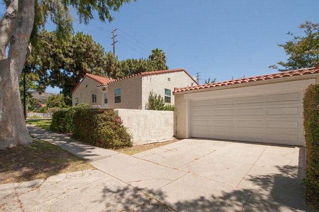 Building Photo - 12328 Idaho Ave