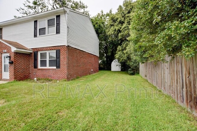 Building Photo - 1307 Richmond Ave