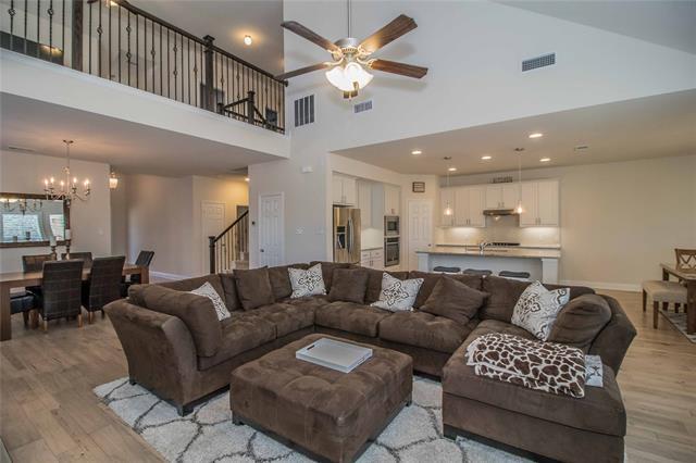 Building Photo - 908 Foxglove Dr