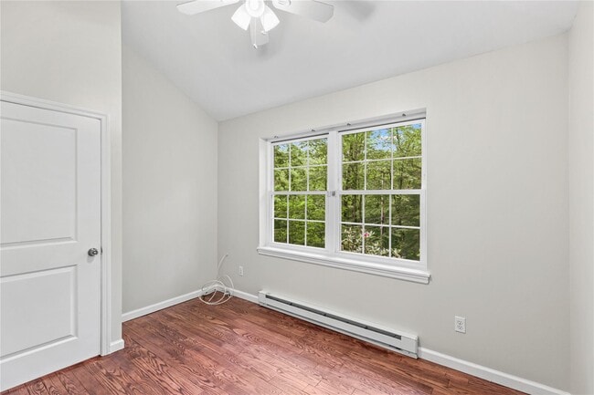 Building Photo - 333 Wixon Pond Rd