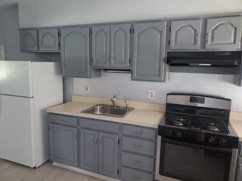 Building Photo - 3117 Leighton Ave