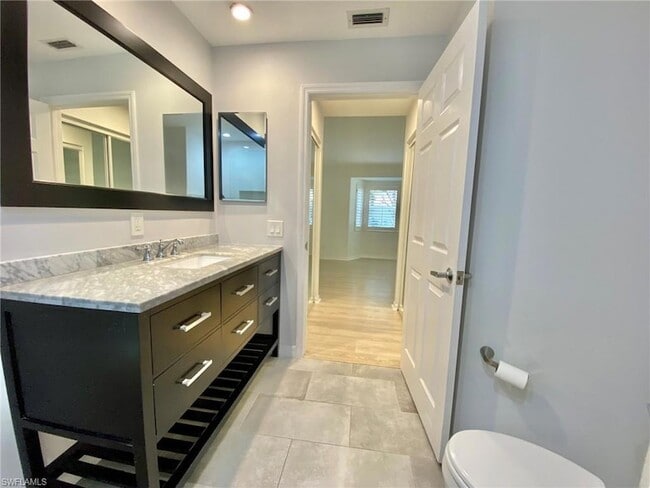 Building Photo - 1096 Woodshire Ln
