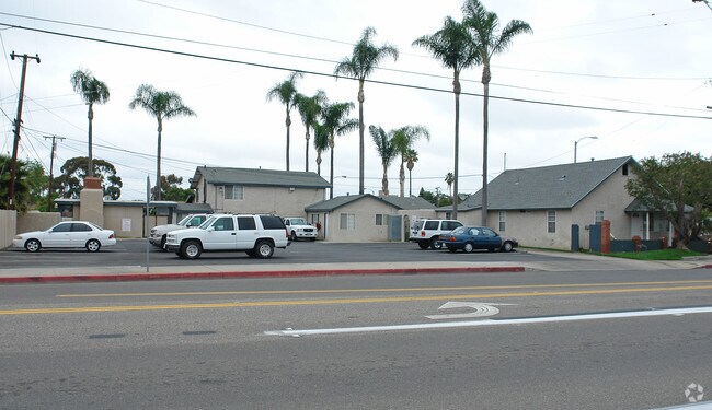 Primary Photo - Wilson Street Apartments