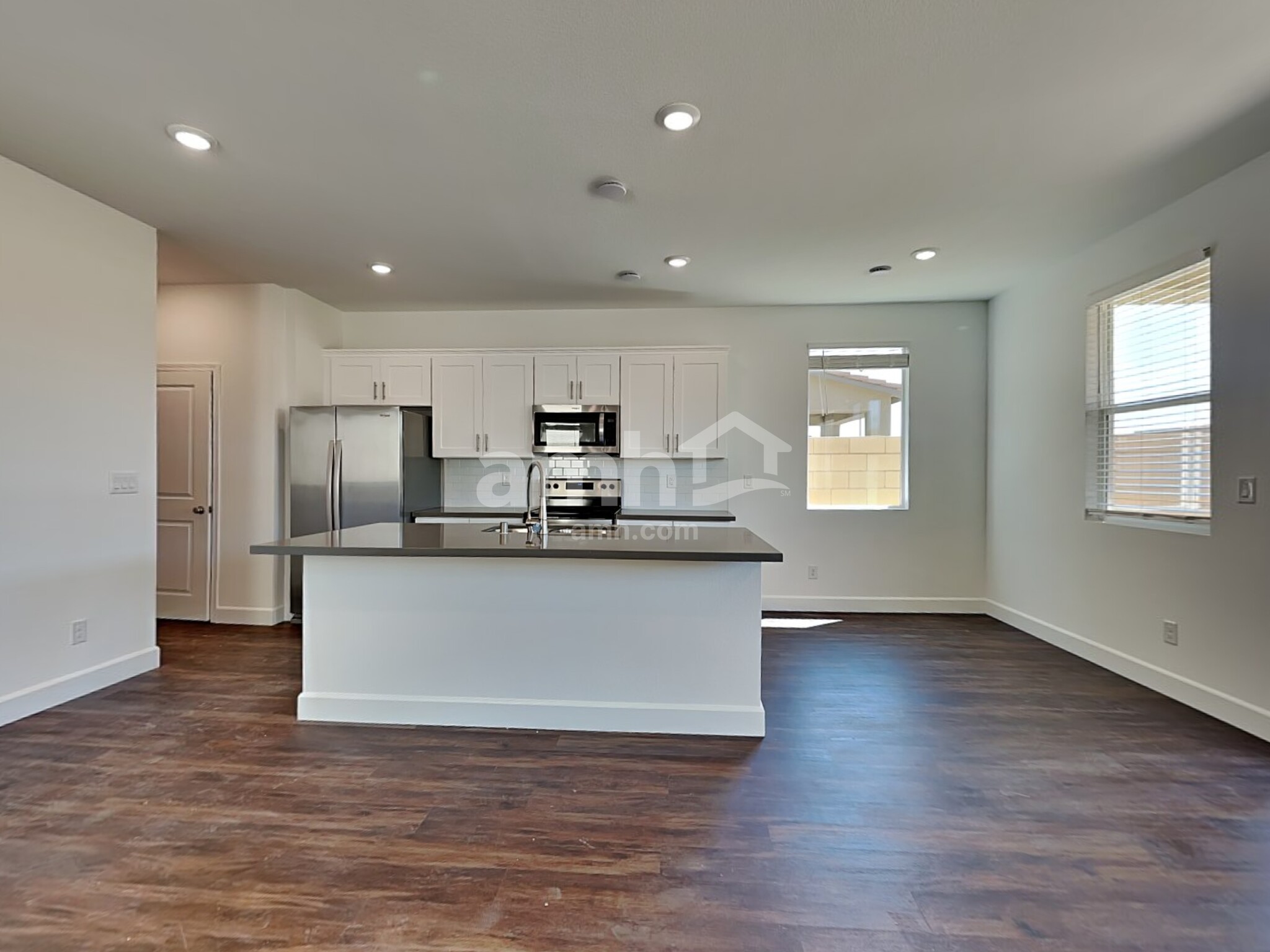 Building Photo - 8895 Tiger Tooth Ave