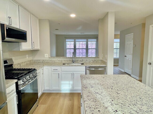 Building Photo - 12430 Horseshoe Bend Cir