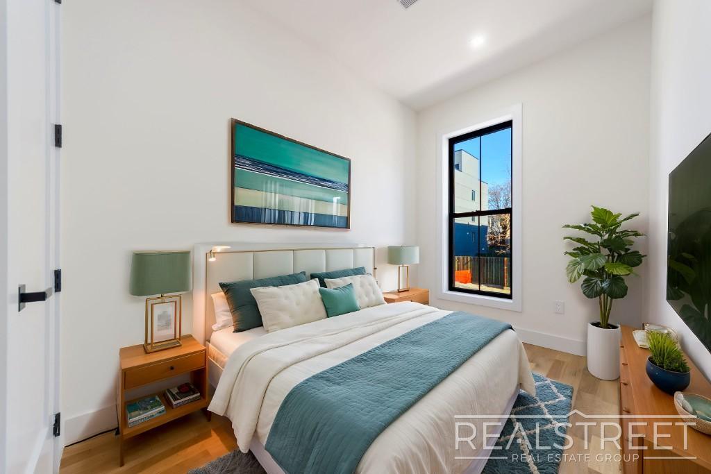 Building Photo - Brand New 3 Bed 3 Bath with OD space!