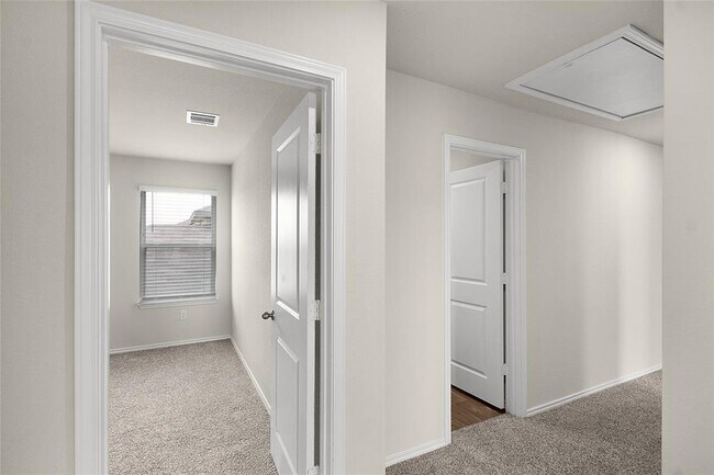 Building Photo - 2838 Wolfcreek