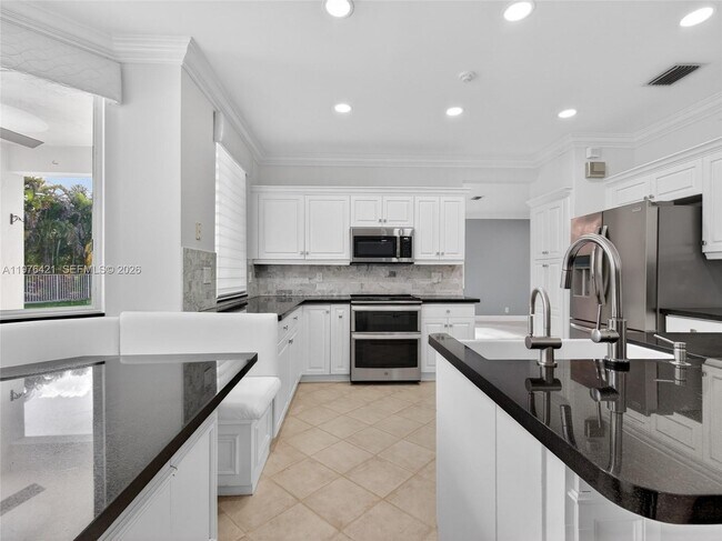 Building Photo - 1008 Highland Meadows Dr