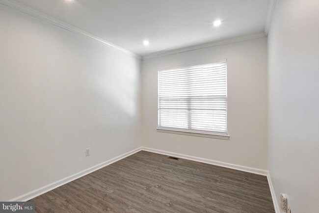 Building Photo - 34 Birmingham Dr