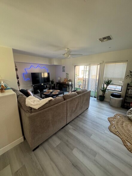 Living Room - 734 S Beck Ave