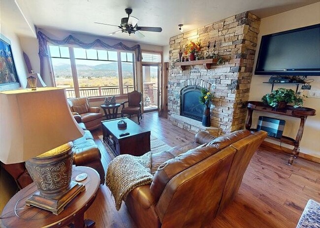 Building Photo - Long Term Rental- Timberline Cove 202